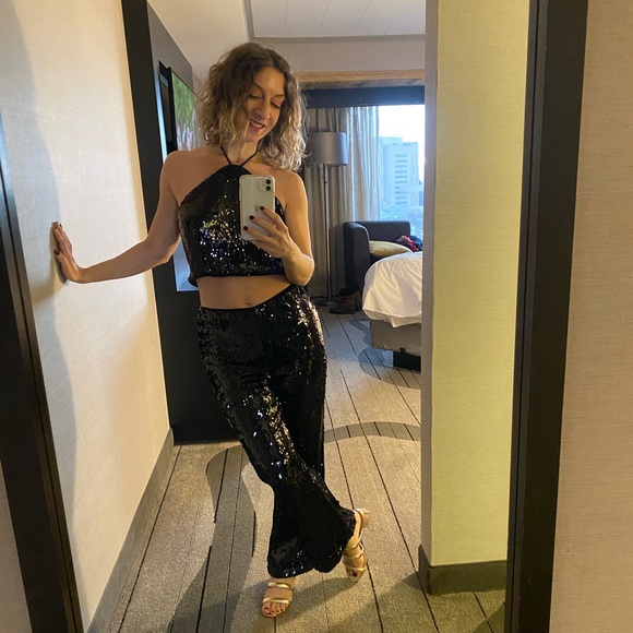 Shutz Low Block Heel (Host Pick) - Picture 5 of 11